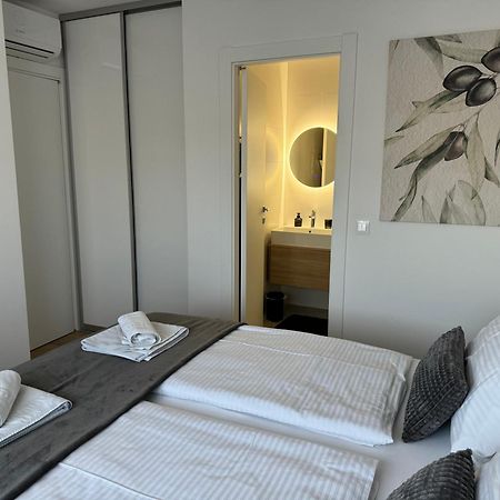 Capsula Luxury Apartment Umag Extérieur photo
