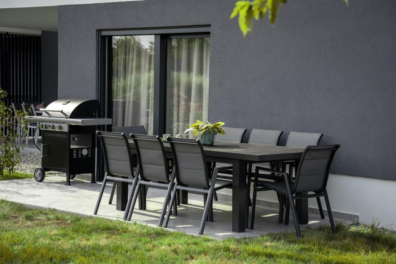 Capsula Luxury Apartment Umag Extérieur photo