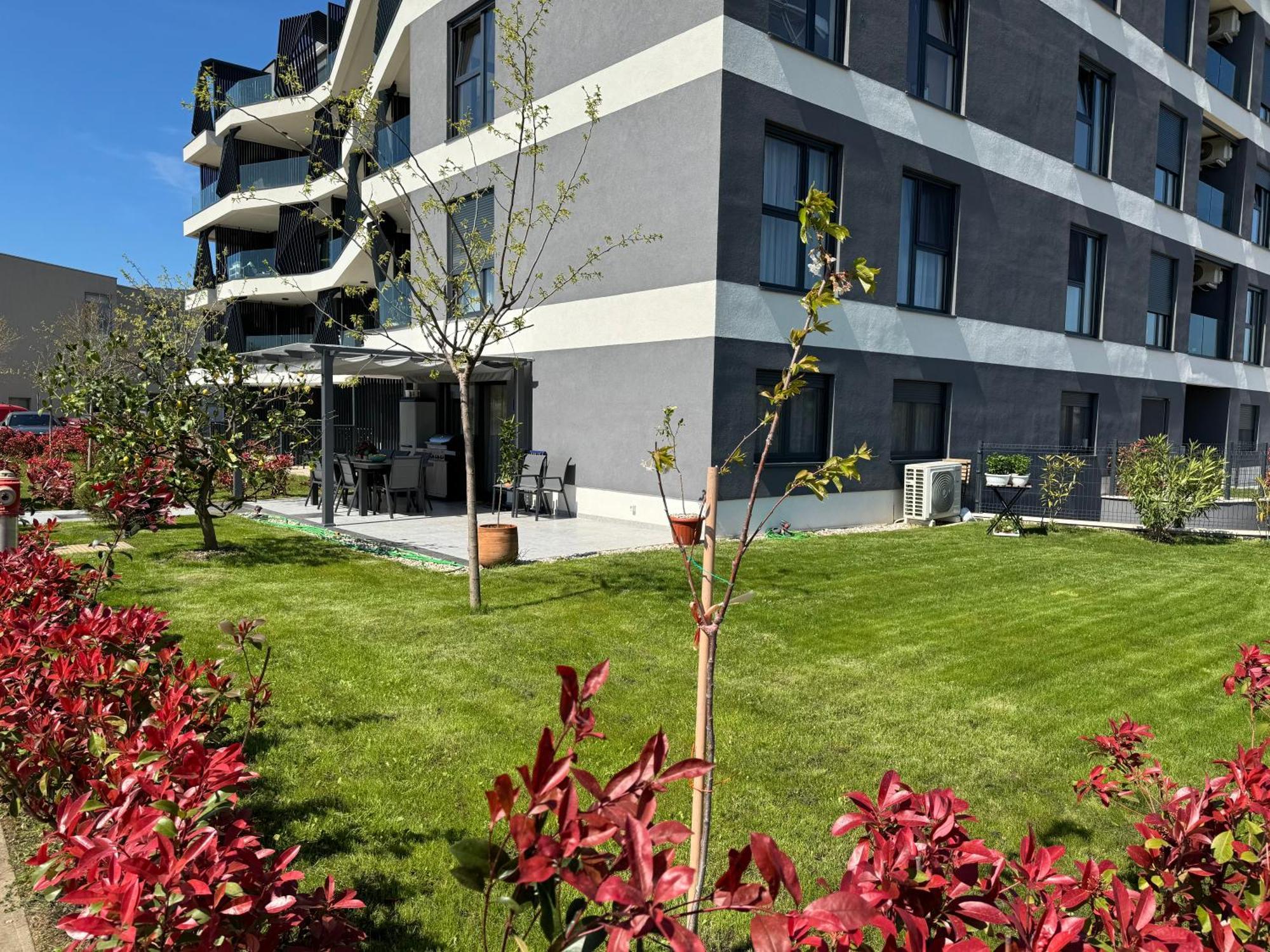 Capsula Luxury Apartment Umag Extérieur photo